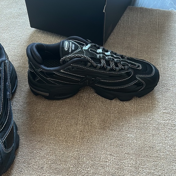 Aime Leon Dore X New Balance 1000 Black Sneaker - Picture 4 of 8